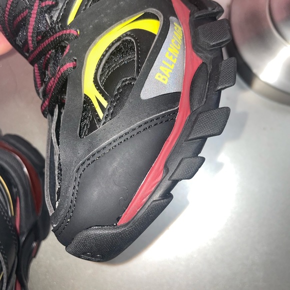 Balenciaga Black Bordeaux main image 8